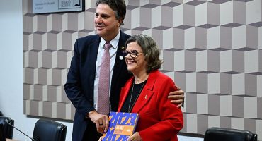 Camilo Santana é eleito presidente da Comissão de Educação e Cultura