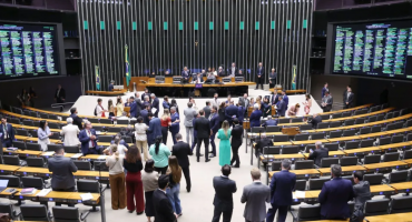 Falta de acordo trava pautas no Congresso a uma semana do recesso