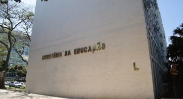 Orçamento do MEC detalha despesas discricionárias em 2026