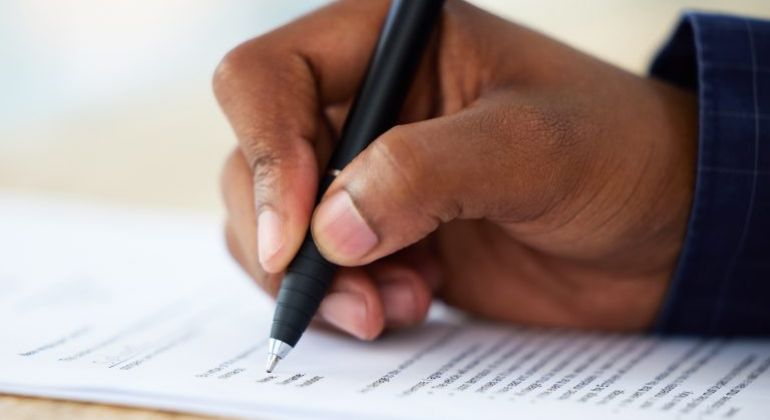 Câmara analisa proposta que prevê cota racial de 30% em concursos federais