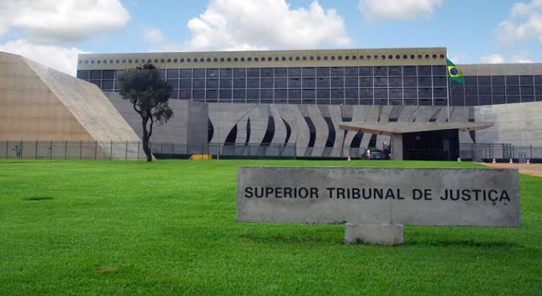 Câmara aprova projeto que limita recursos ao STJ e permite suspensão de processos ‘relevantes’ por até 1 ano