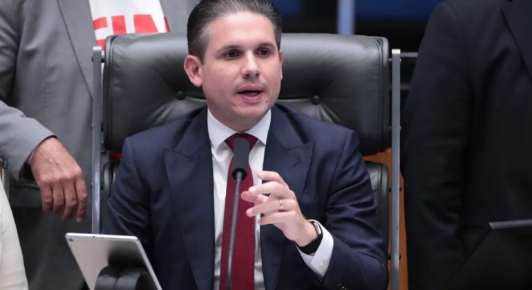 Câmara tem semana decisiva para votar 6x1 e destravar pauta do plenário