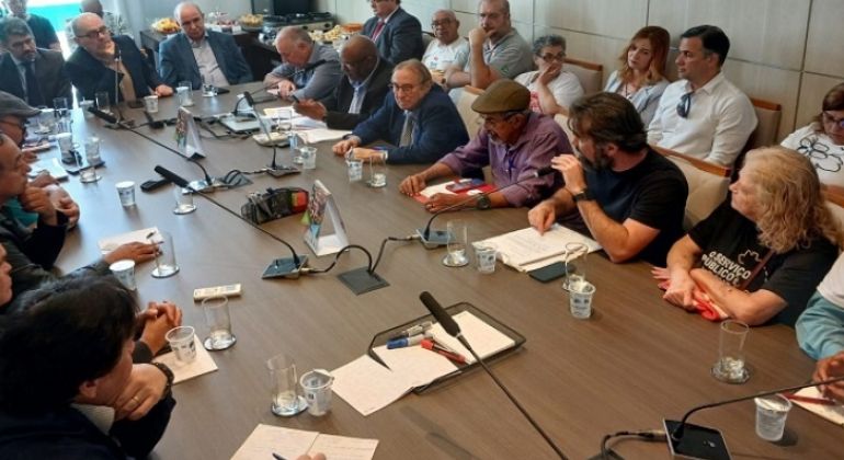 Centrais buscam consenso para votar do PL 1893/26 antes de recesso parlamentar 