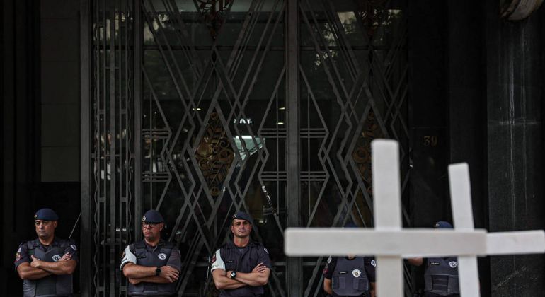 Letalidade policial cresce em 17 estados sob o comando de diferentes partidos, do PL ao PT