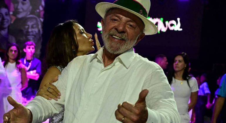 Lula veta supersalários na Câmara, no Senado e no TCU
