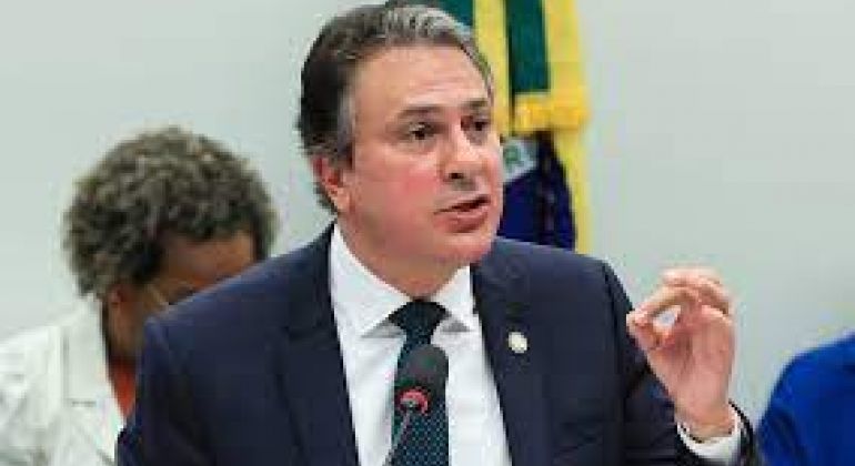 MEC quer reduzir o alcance do Fies para cerca de 100 mil inscritos