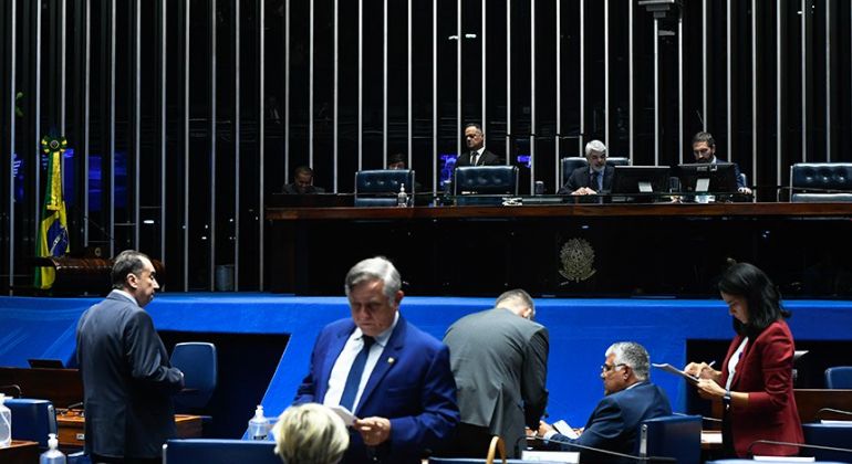 PEC da proteção do idoso por União e estados tem primeira sessão de discussão