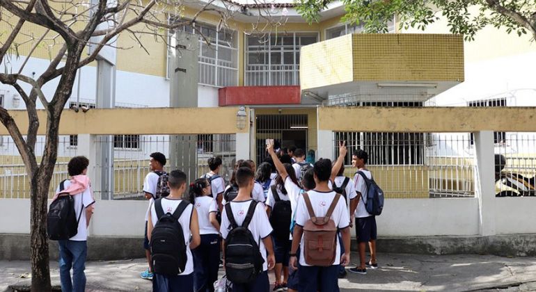 Projeto prevê treinamentos em escolas para prevenir violência 