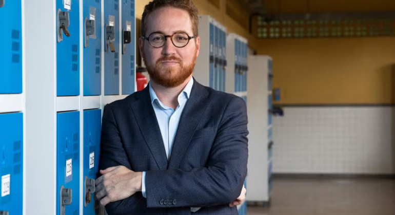 Reforma do ensino médio atrasou e só será implementada completa em 2026, diz representante de secretários em entrevista ao O Globo 