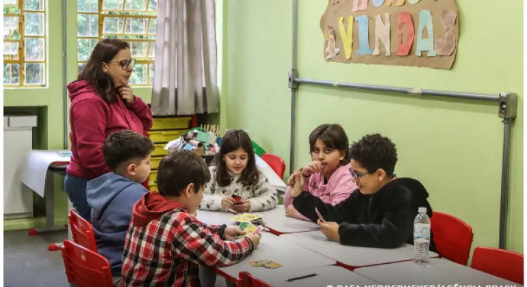 Senado aprova projeto que cria política para estudantes superdotados